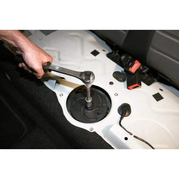 Beta Adjustable Self-locking Wrench For Tank Floating Ring Nuts - Image 2
